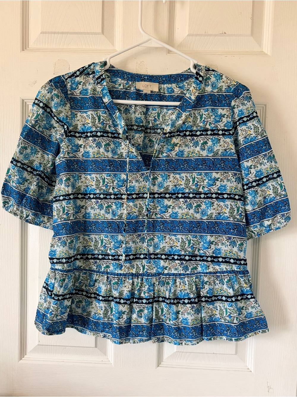 LOFT Blue Floral Stripe Peplum Blouse, short sleeve Sz S